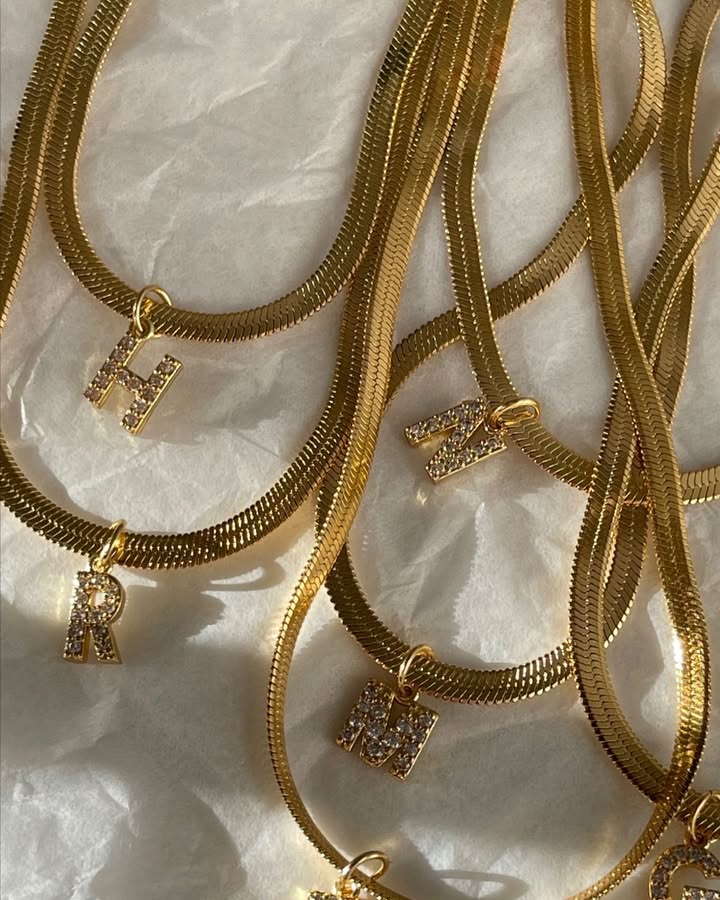 Amoene Accessories — ნამუშევარი