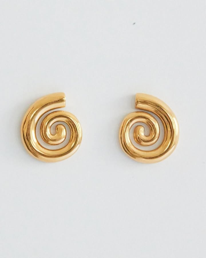 Amoene Accessories — ნამუშევარი