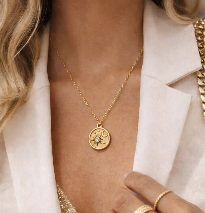 Amoene Accessories — ნამუშევარი